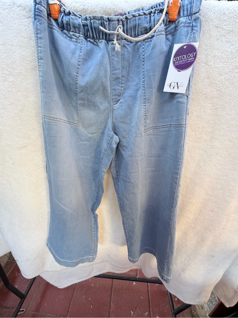 Gloria Vandeebuilt light Blue Women's Knit Denim Jogger Jeans